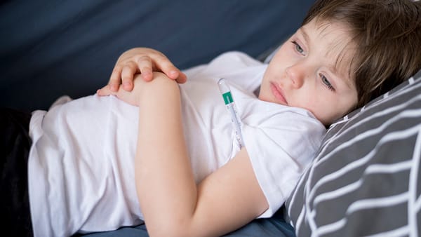 Prevenção da dengue começa cedo! Protegendo nossas crianças e lares