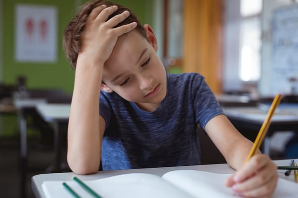 Dislexia: O que é e como ter certeza que a criança tem esse problema?